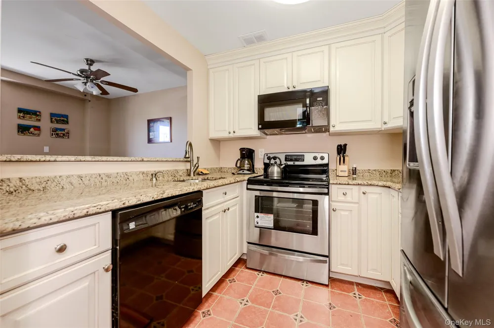 100 W Broadway #1E Long Beach, NY 11561