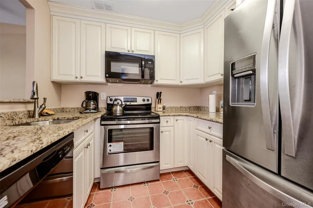 100 W Broadway #1E Long Beach, NY 11561