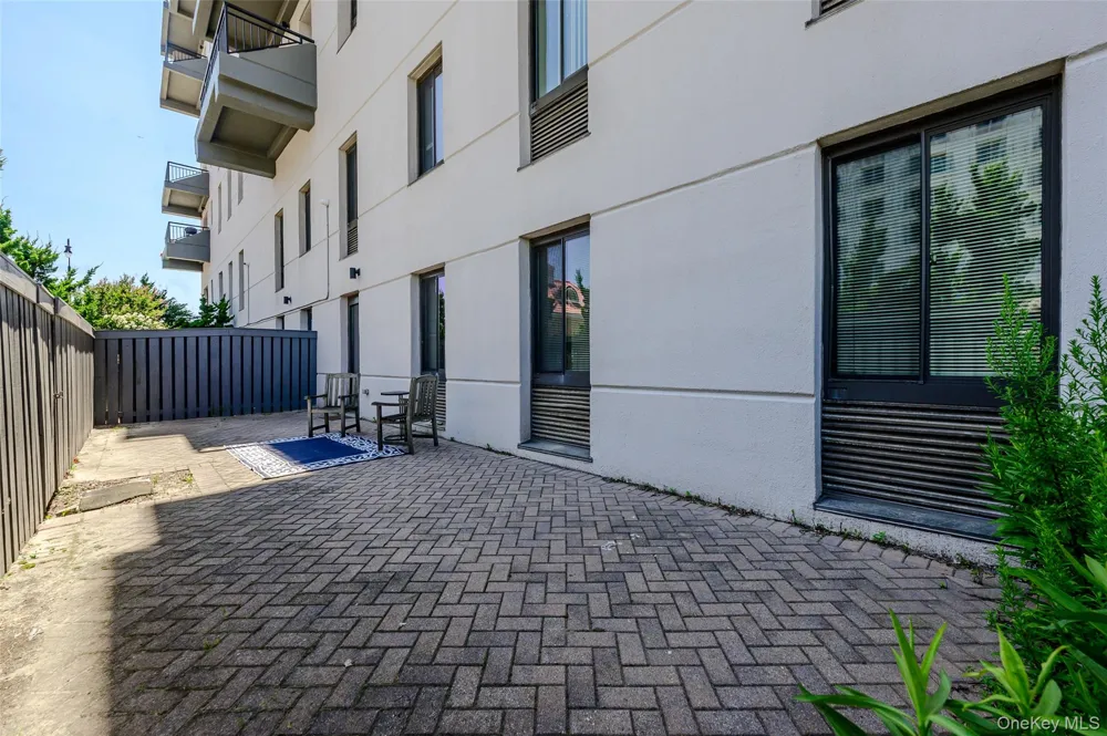 100 W Broadway #1E Long Beach, NY 11561