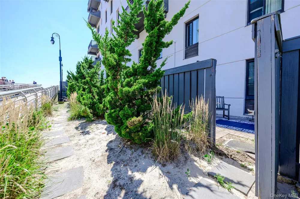 100 W Broadway #1E Long Beach, NY 11561