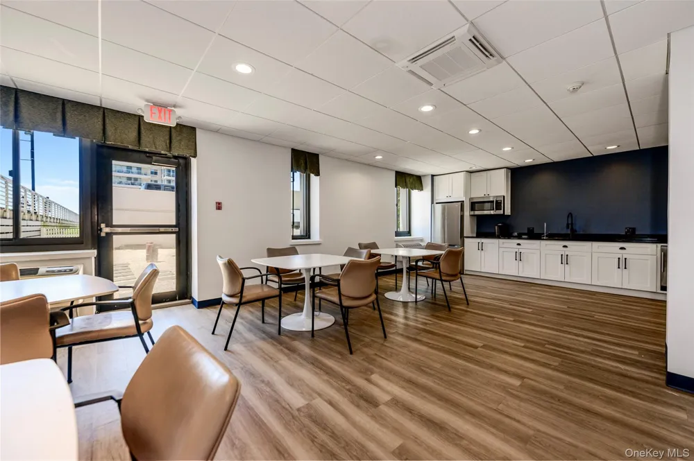 100 W Broadway #1E Long Beach, NY 11561