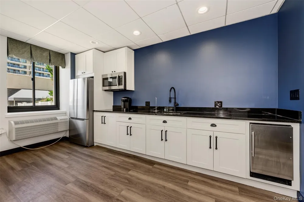 100 W Broadway #1E Long Beach, NY 11561