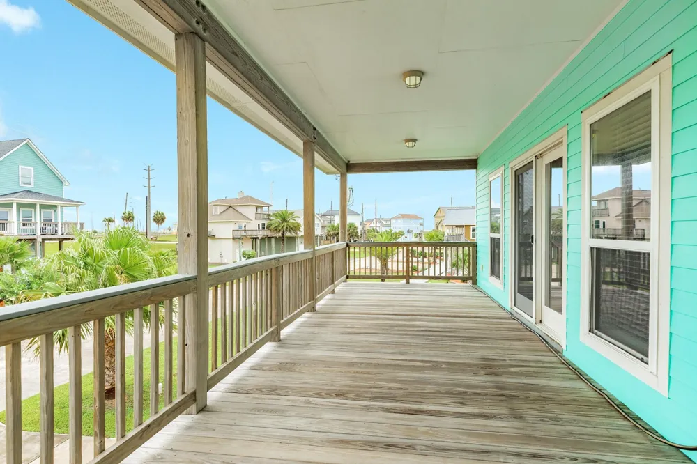 25126 Sausalito Drive Galveston, TX 77554
