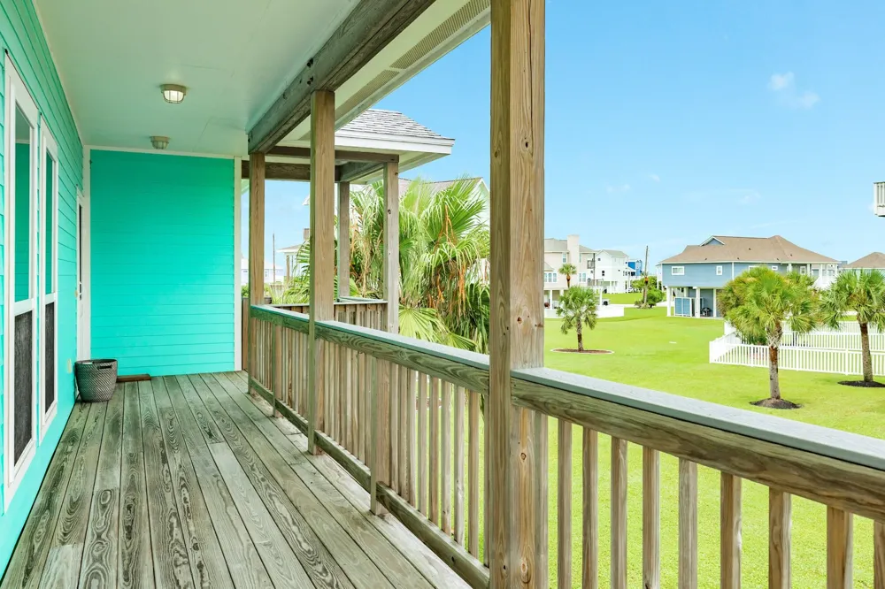 25126 Sausalito Drive Galveston, TX 77554