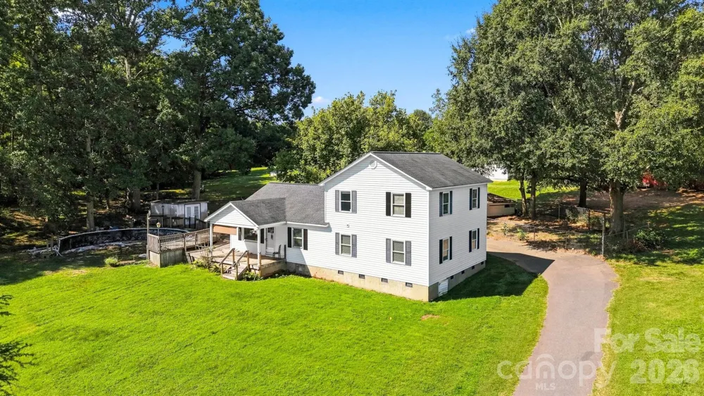 1261 Davis Road Lincolnton, NC 28092
