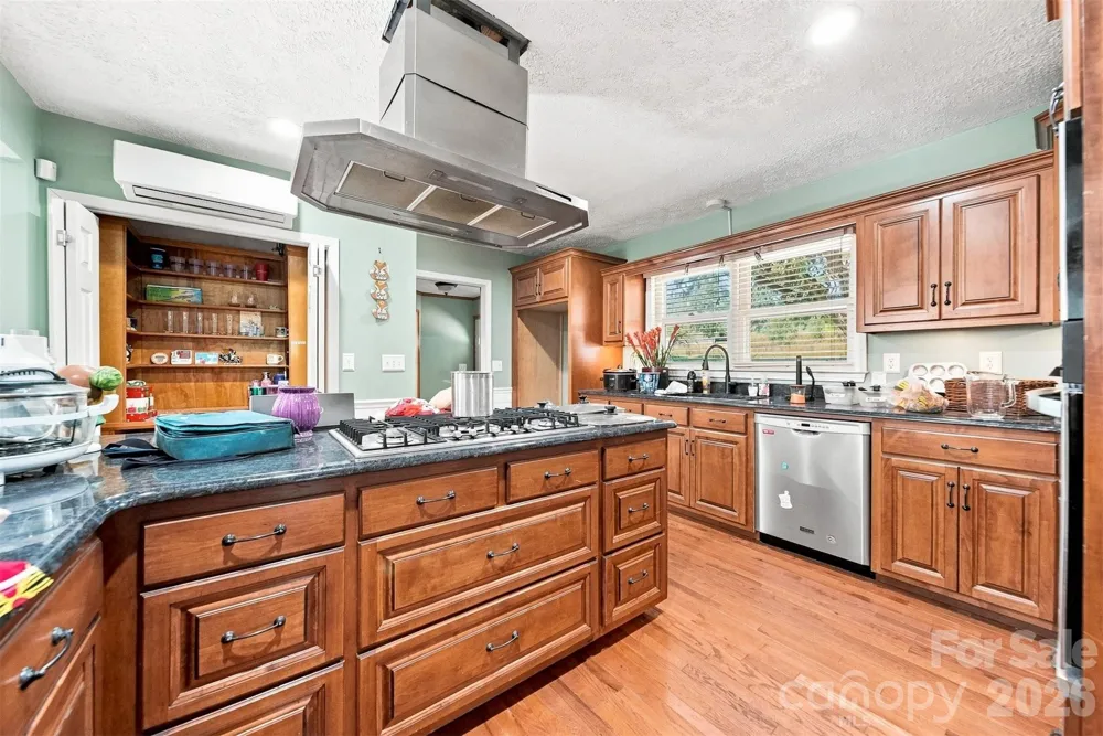1261 Davis Road Lincolnton, NC 28092