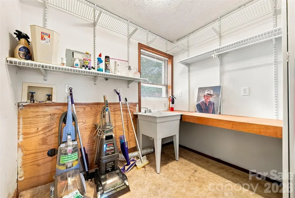 1261 Davis Road Lincolnton, NC 28092