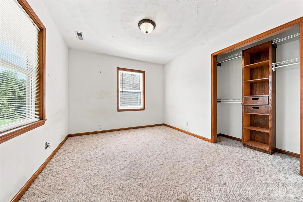1261 Davis Road Lincolnton, NC 28092
