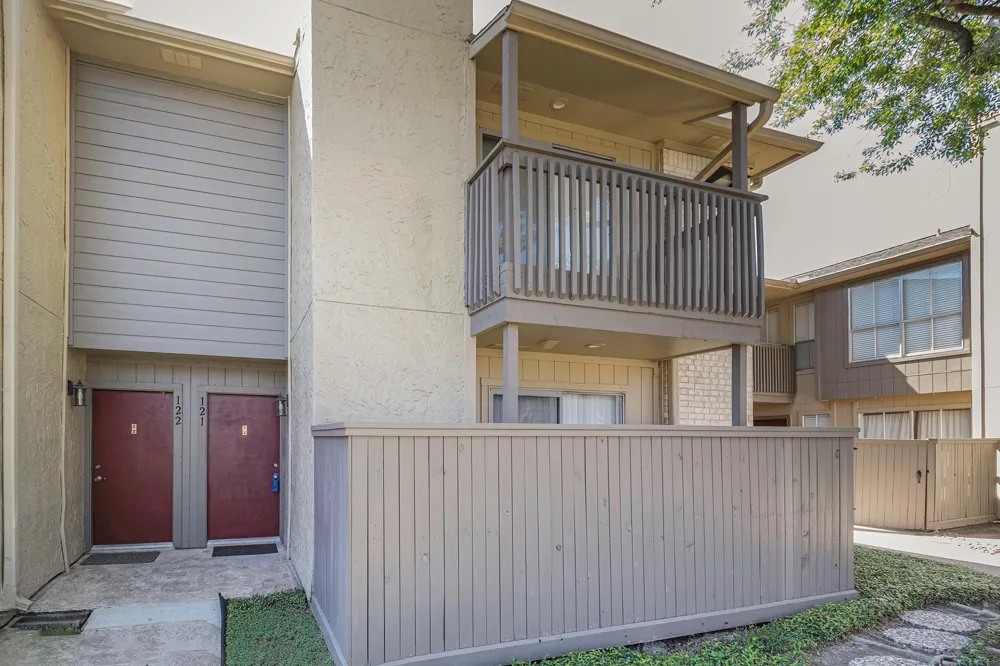 1900 Bay Area Boulevard #121 Houston, TX 77058