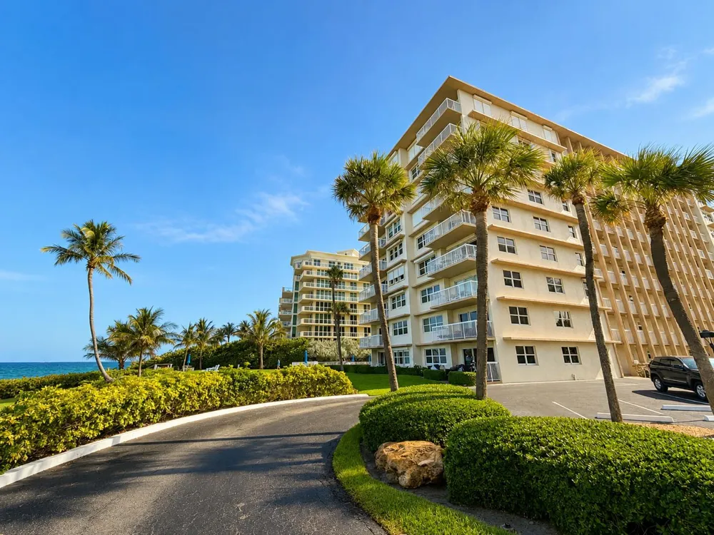 1069 HILLSBORO MILE #603 Hillsboro Beach, FL 33062