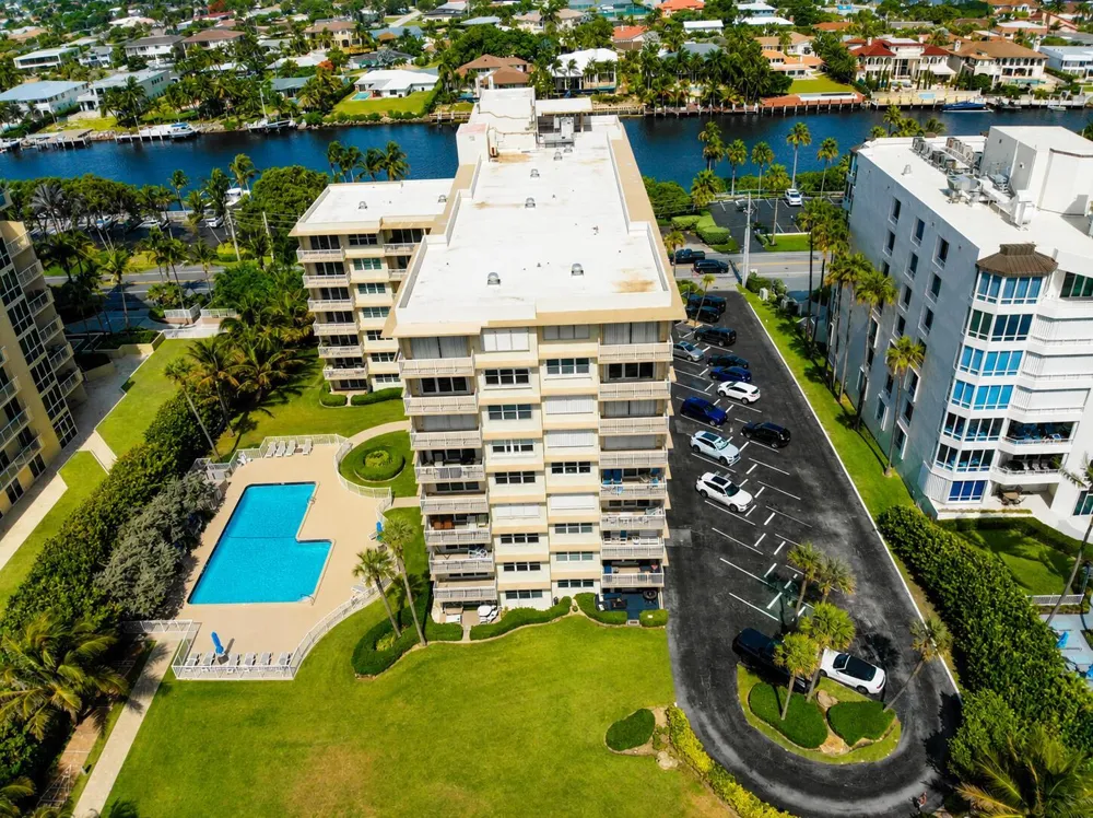 1069 HILLSBORO MILE #603 Hillsboro Beach, FL 33062