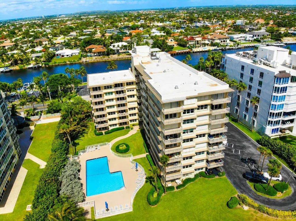1069 HILLSBORO MILE #603 Hillsboro Beach, FL 33062