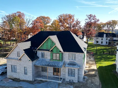 9620 Creekview Drive