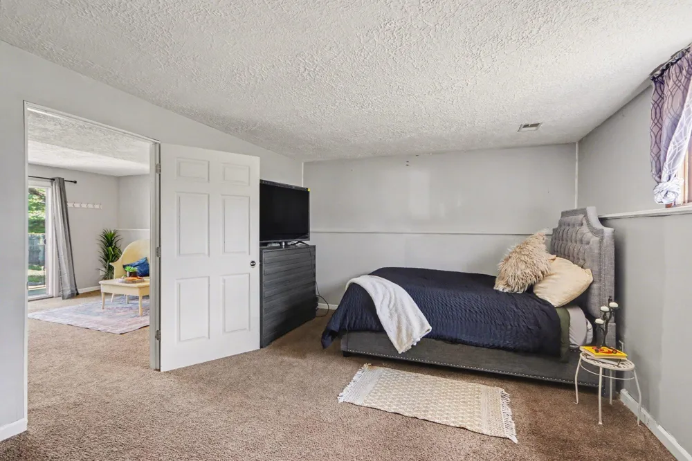 1409 Bacon Avenue Portage City, MI 49002