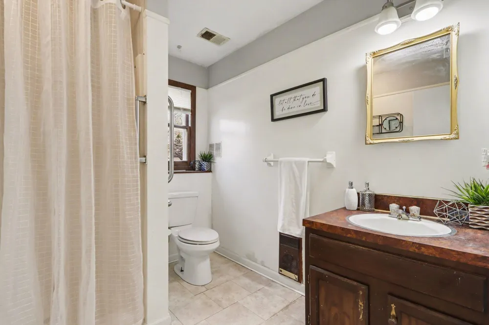 1409 Bacon Avenue Portage City, MI 49002