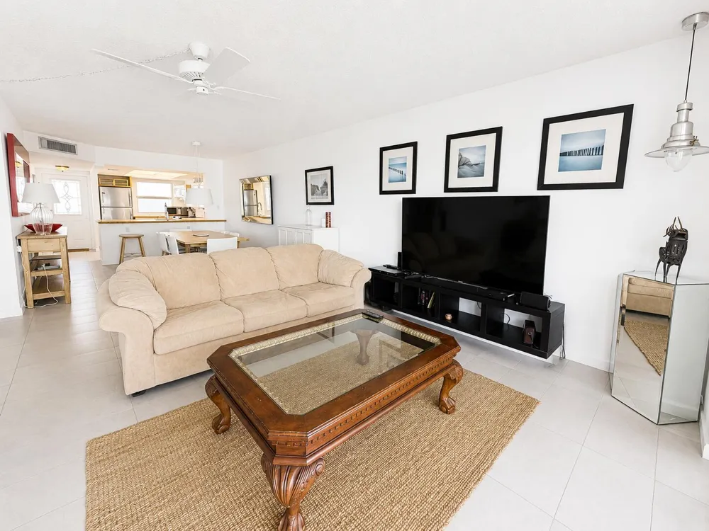 1069 HILLSBORO MILE #603 Hillsboro Beach, FL 33062