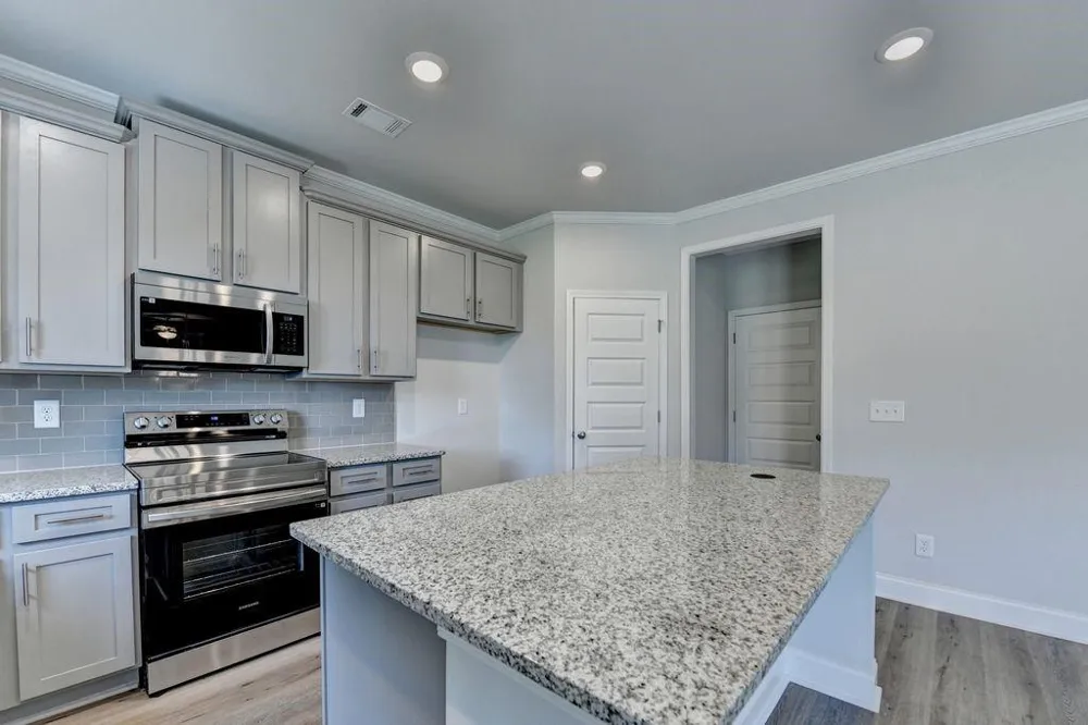 7309 Yewtree Drive Walk Flowery Branch, GA 30542