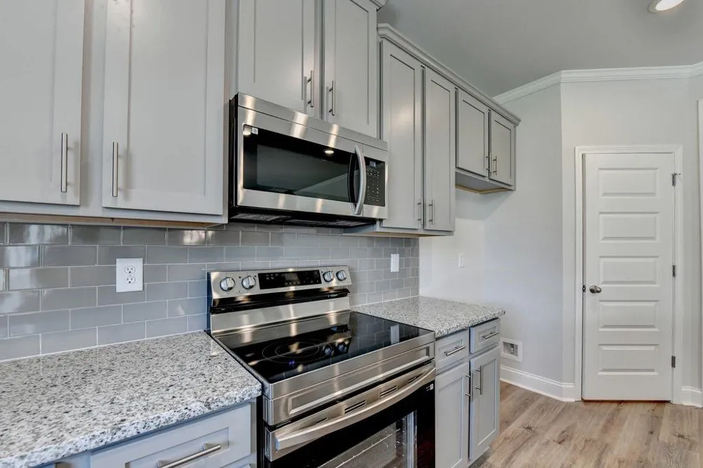 7309 Yewtree Drive Walk Flowery Branch, GA 30542