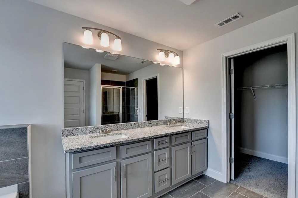 7309 Yewtree Drive Walk Flowery Branch, GA 30542