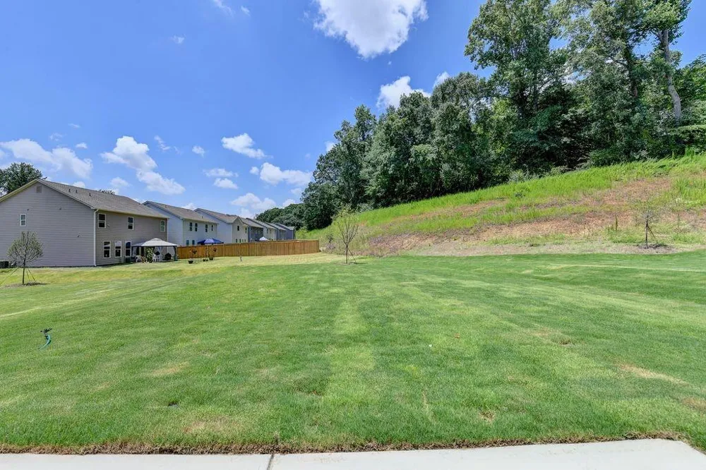7309 Yewtree Drive Walk Flowery Branch, GA 30542