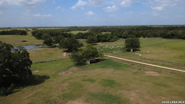 3558 Fm 536 Floresville, TX 78114