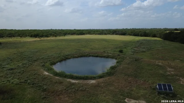 3558 Fm 536 Floresville, TX 78114