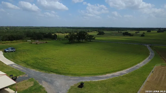 3558 Fm 536 Floresville, TX 78114