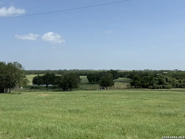 3558 Fm 536 Floresville, TX 78114