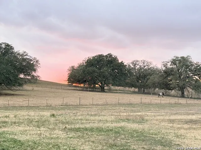 3558 Fm 536 Floresville, TX 78114