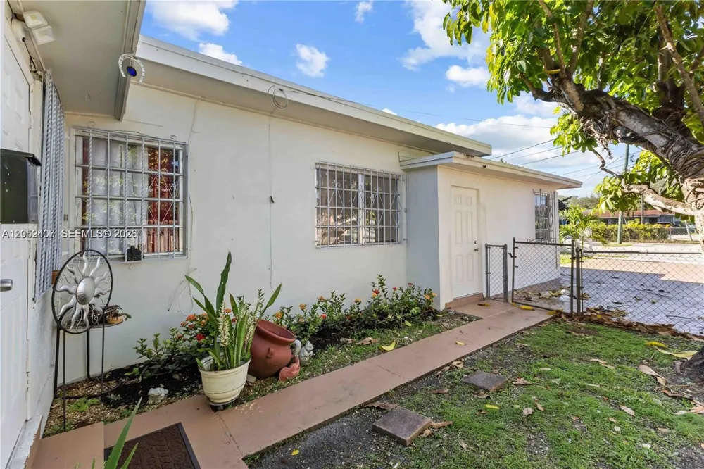 8031 NW 12th Ct #8031 Miami, FL 33147
