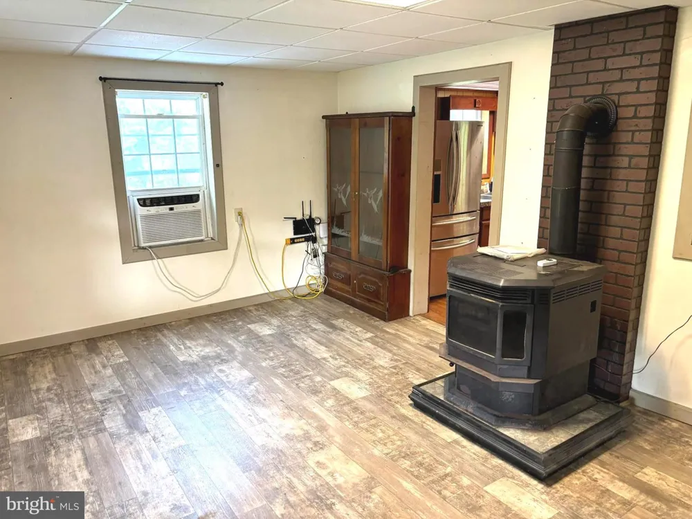 2600 MIDDLE COVE ROAD Mathias, WV 26812