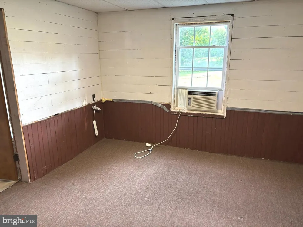 2600 MIDDLE COVE ROAD Mathias, WV 26812
