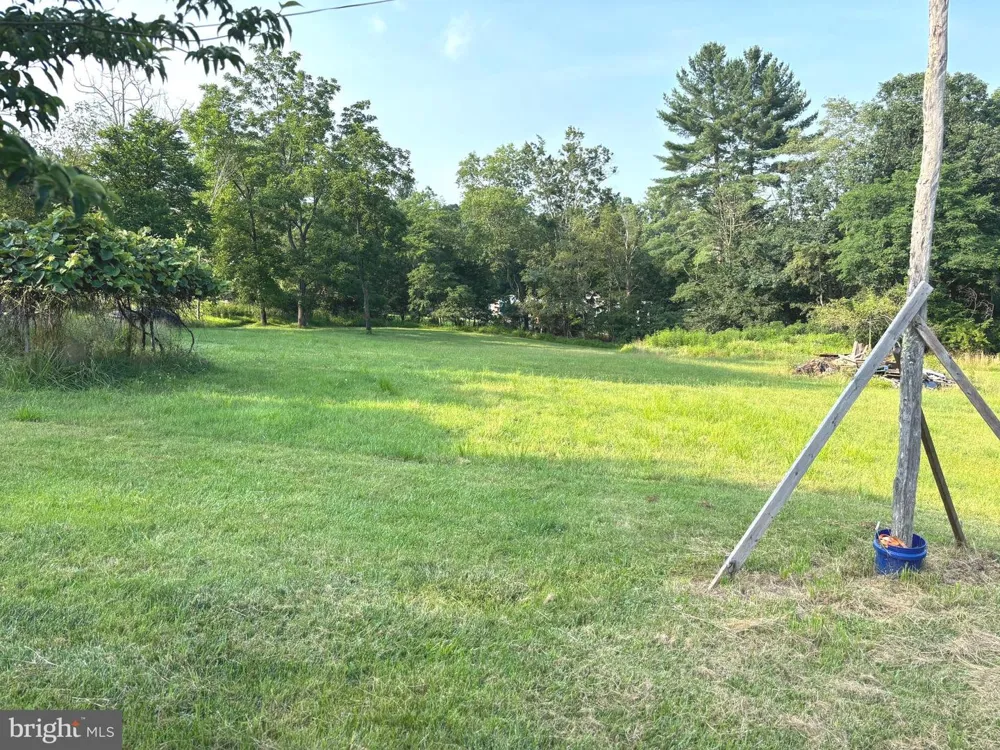 2600 MIDDLE COVE ROAD Mathias, WV 26812