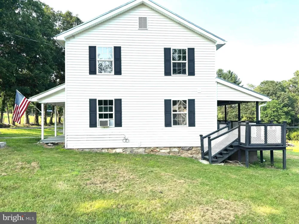 2600 MIDDLE COVE ROAD Mathias, WV 26812