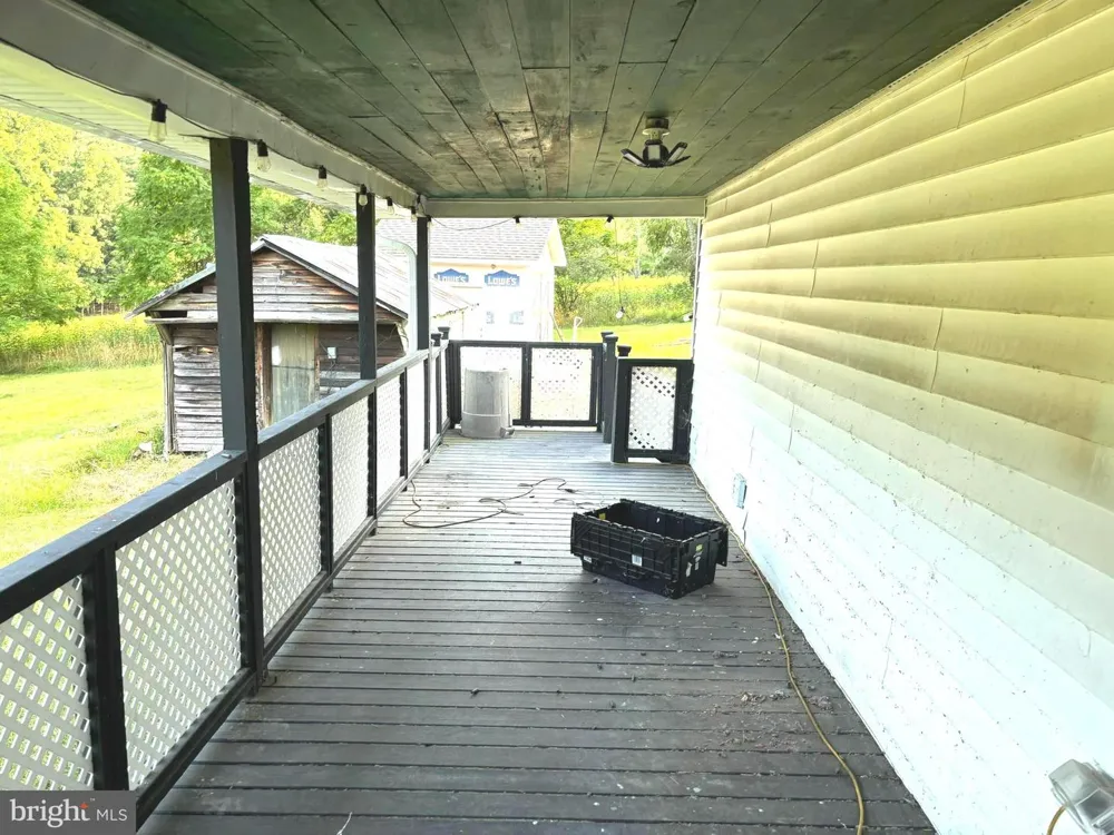 2600 MIDDLE COVE ROAD Mathias, WV 26812