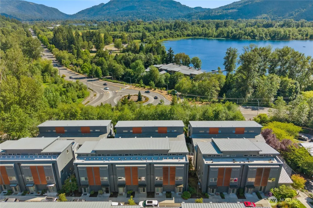 4253 SE 213TH PL #47 Issaquah, WA 98029
