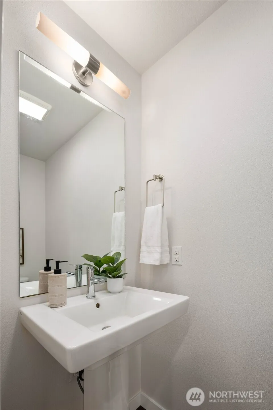 4253 SE 213TH PL #47 Issaquah, WA 98029