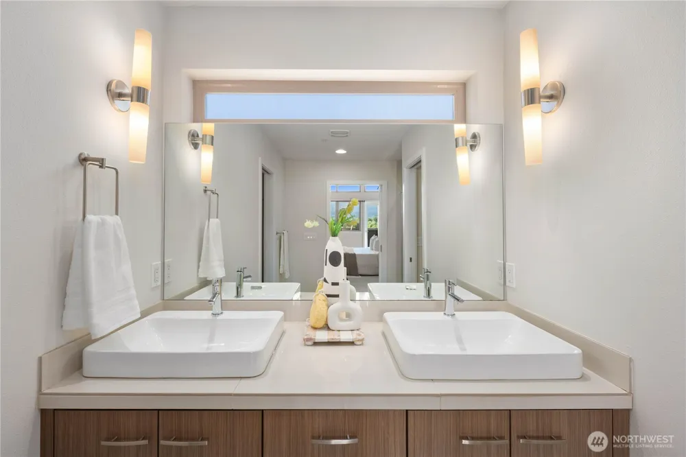 4253 SE 213TH PL #47 Issaquah, WA 98029