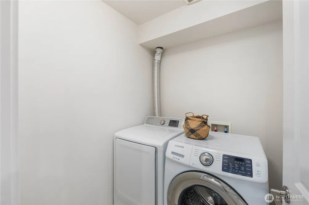 4253 SE 213TH PL #47 Issaquah, WA 98029
