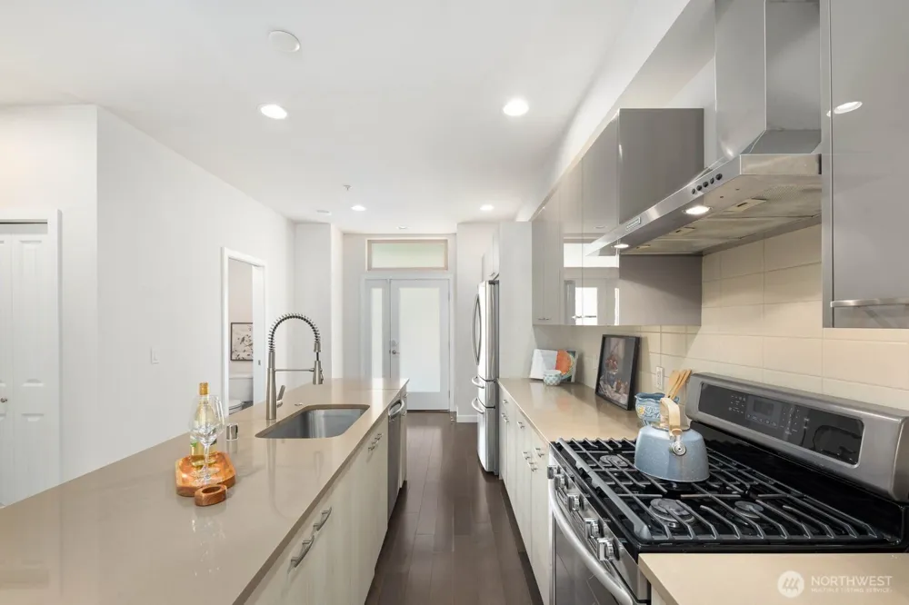 4253 SE 213TH PL #47 Issaquah, WA 98029