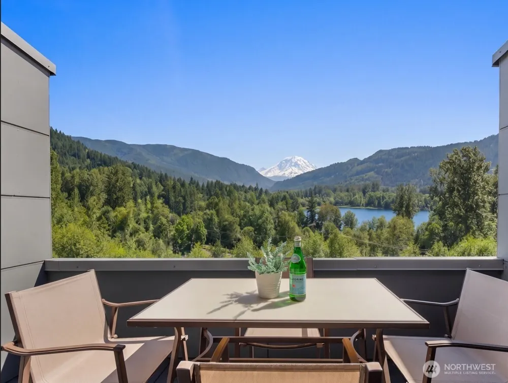 4253 SE 213TH PL #47 Issaquah, WA 98029