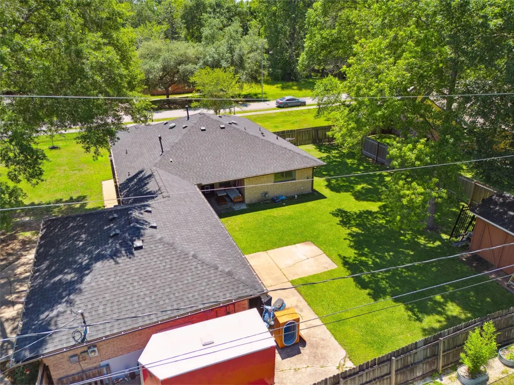 843 Fall Creek Drive Huffman, TX 77336