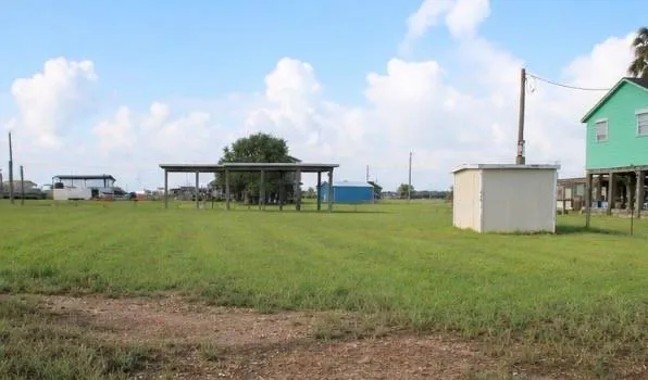 459 Hall Avenue Bay City, TX 77414