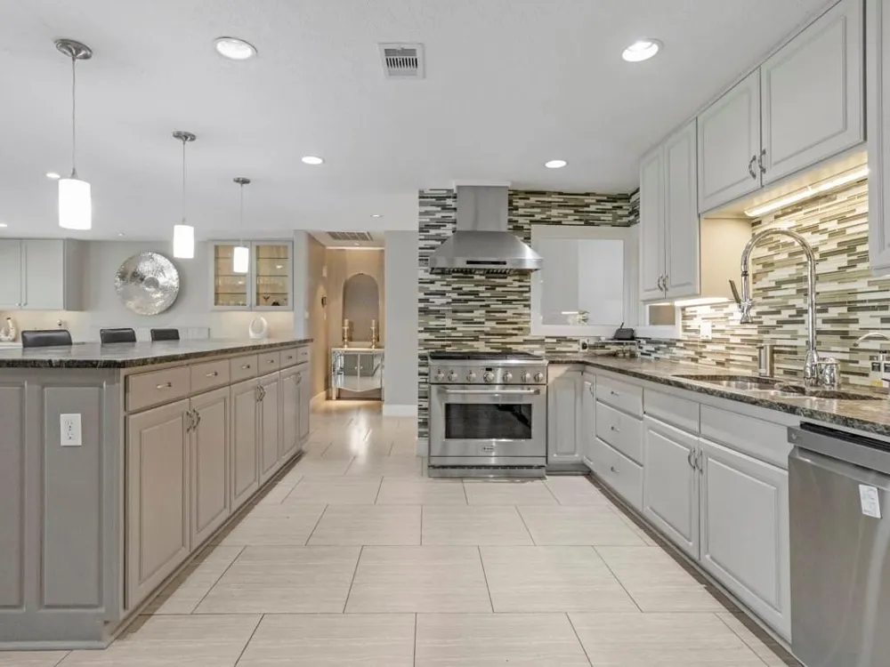217 Lakeshore Circle Seabrook, TX 77586