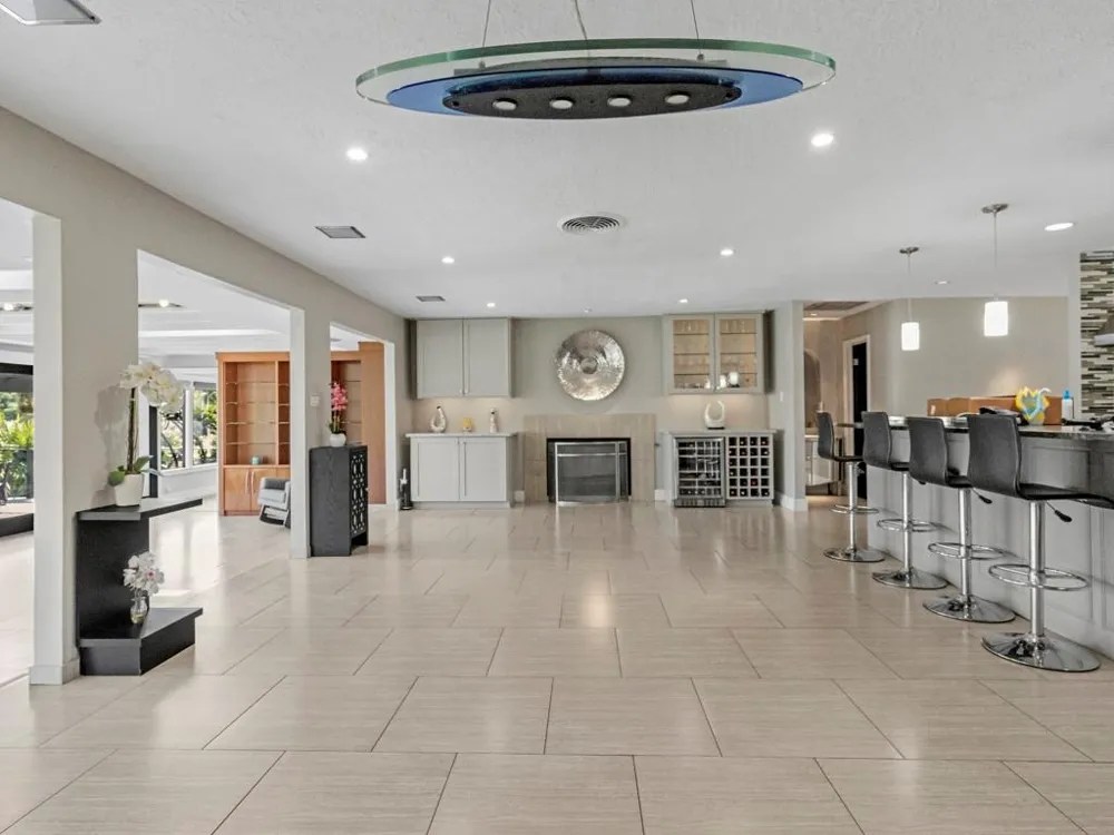217 Lakeshore Circle Seabrook, TX 77586