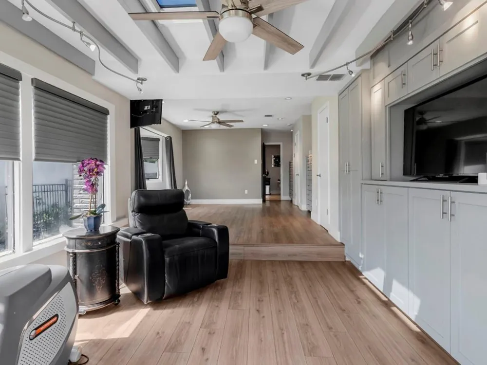 217 Lakeshore Circle Seabrook, TX 77586