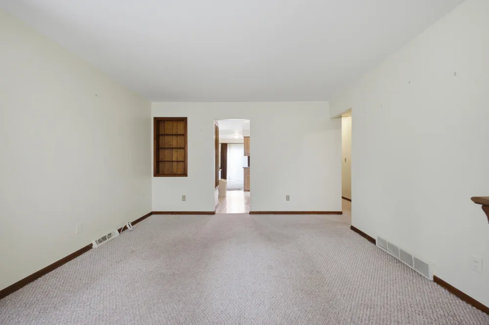 25248 Hass Street Dearborn Heights, MI 48127