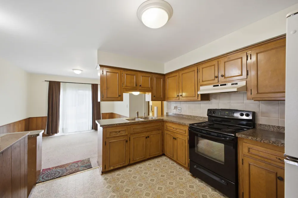 25248 Hass Street Dearborn Heights, MI 48127