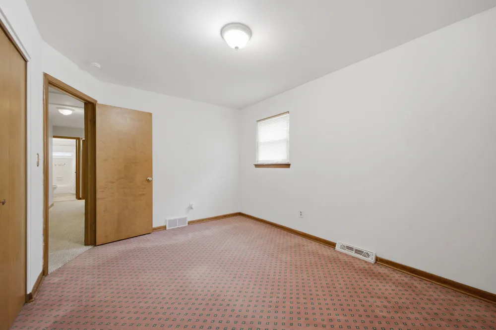 25248 Hass Street Dearborn Heights, MI 48127