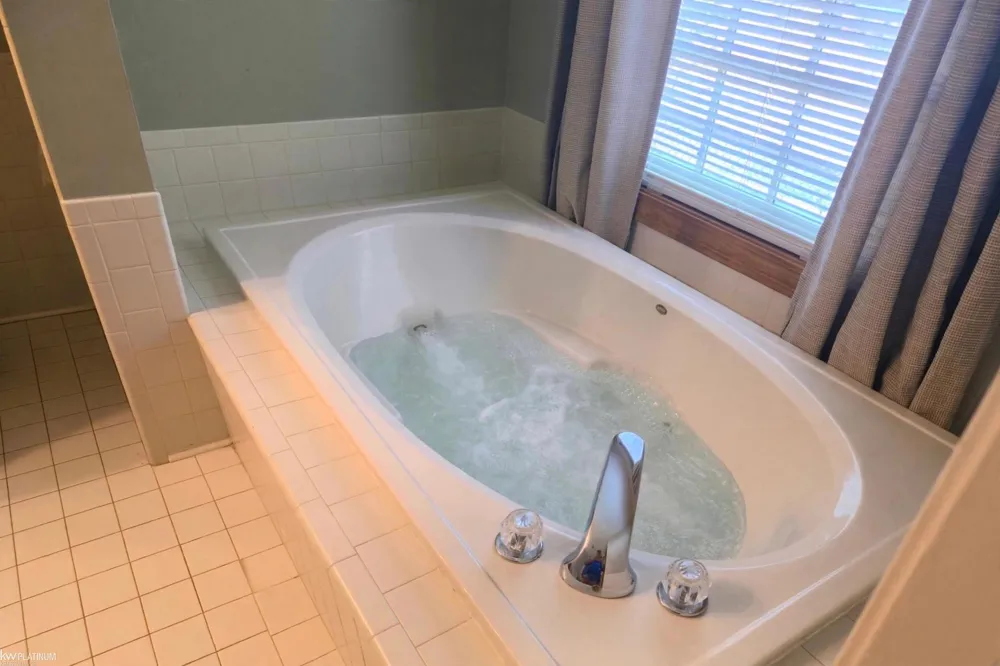 53765 Orson Drive New Baltimore City, MI 48047